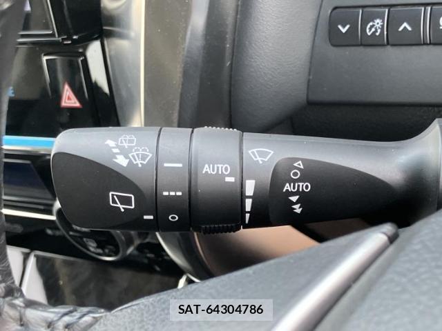 Toyota VELLFIRE 2019-07 8012282-16