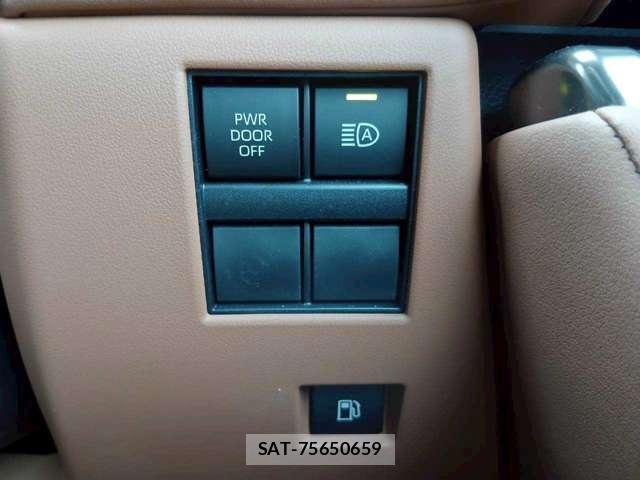Toyota VELLFIRE 2025-05 8003593-17