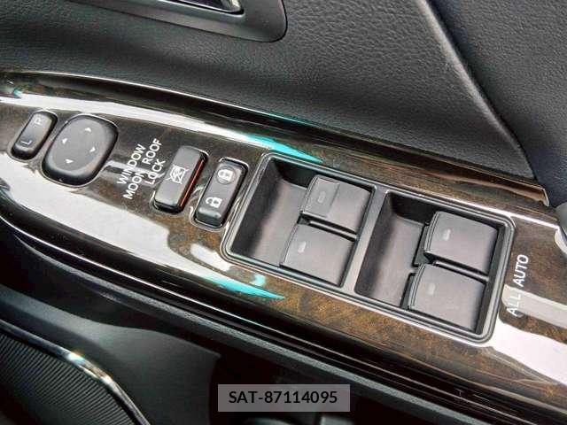 Toyota VELLFIRE 2014-03 8003597-14