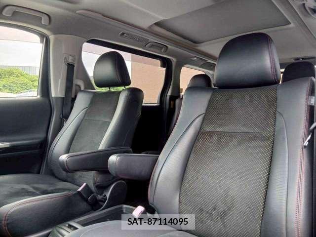 Toyota VELLFIRE 2014-03 8003597-9