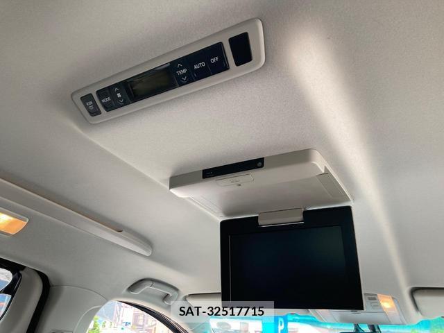 Toyota VELLFIRE 2013-12 8003617-2