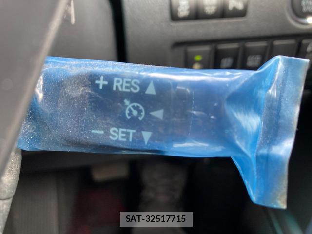 Toyota VELLFIRE 2013-12 8003617-3