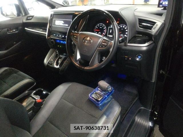 Toyota VELLFIRE 2017-09 8003719-2