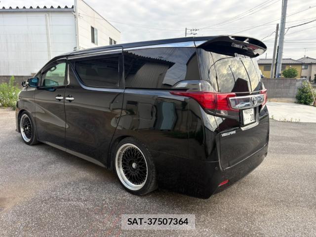 Toyota VELLFIRE 2016-12 8008227-1
