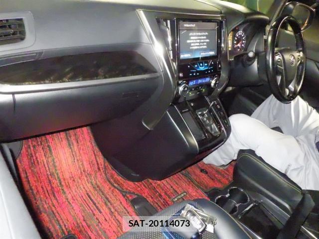 Toyota VELLFIRE 2017-06 8008847-2