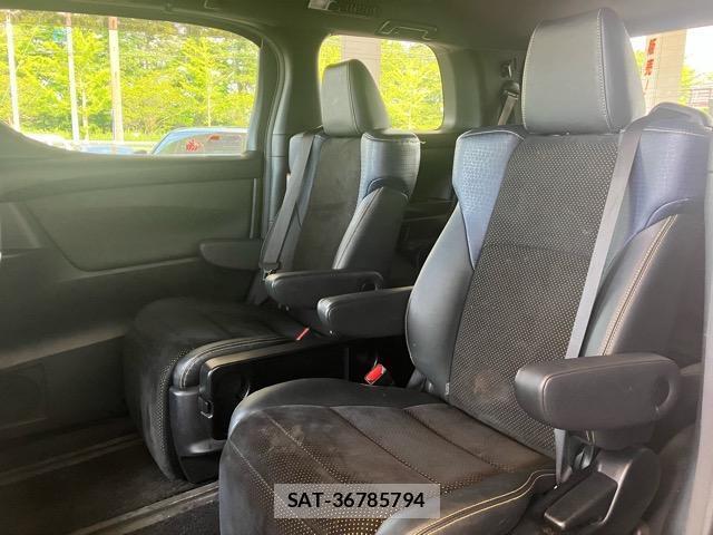 Toyota VELLFIRE 2017-01 8011182-7