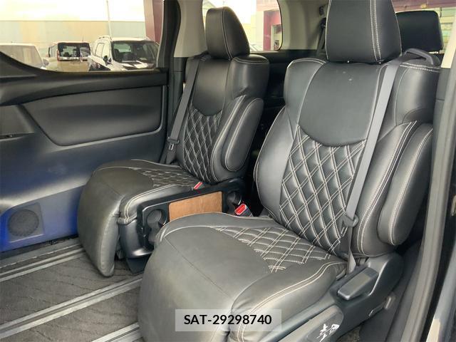 Toyota VELLFIRE 2017-04 8011478-12