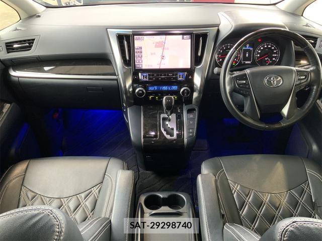 Toyota VELLFIRE 2017-04 8011478-13