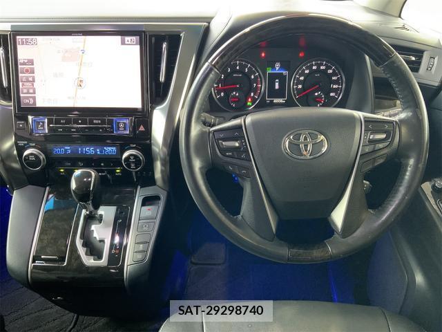 Toyota VELLFIRE 2017-04 8011478-14