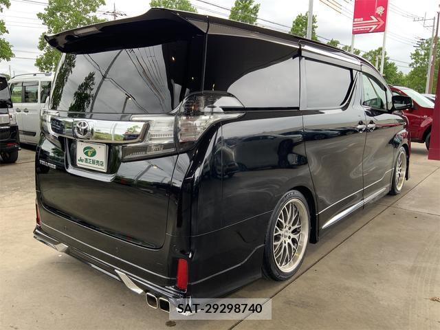 Toyota VELLFIRE 2017-04 8011478-6