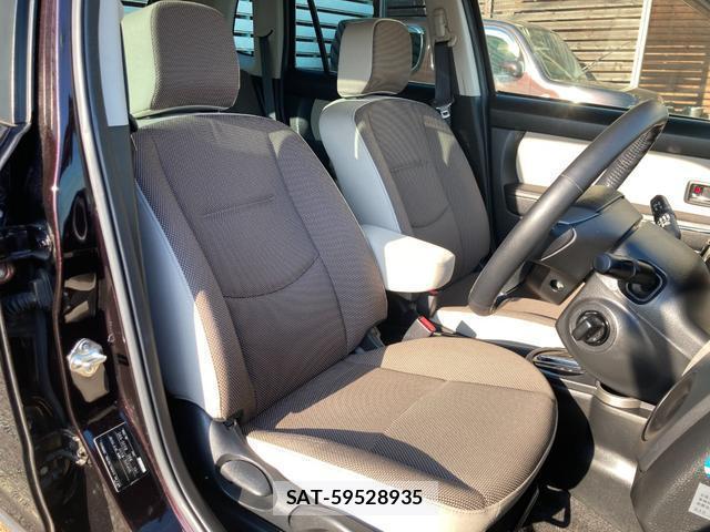 Mazda VERISA 2014-04 8007053-18