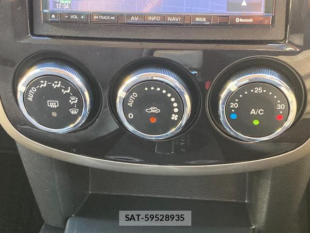 Mazda VERISA 2014-04 8007053-6