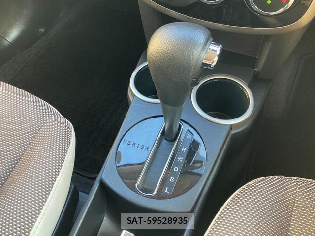 Mazda VERISA 2014-04 8007053-7