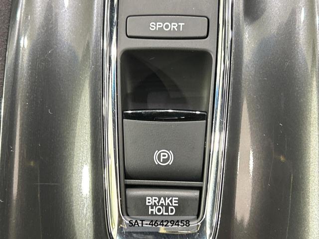 Honda VEZEL 2020-04 8004438-6