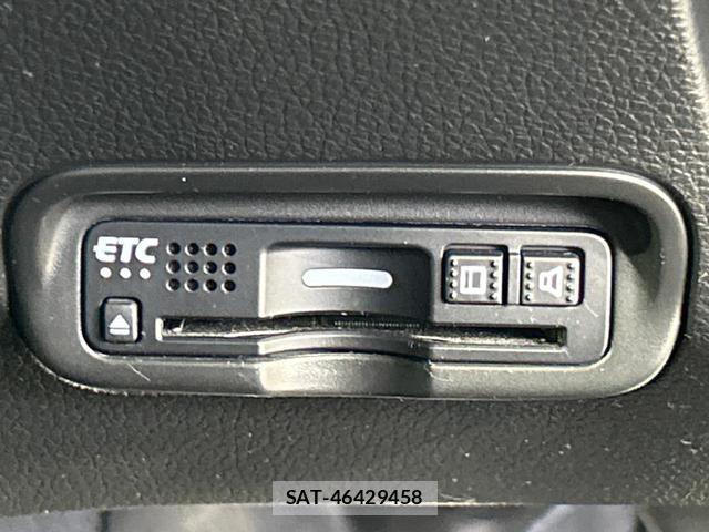 Honda VEZEL 2020-04 8004438-7