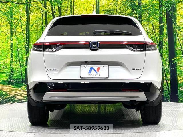 Honda VEZEL 2023-08 8005052-16