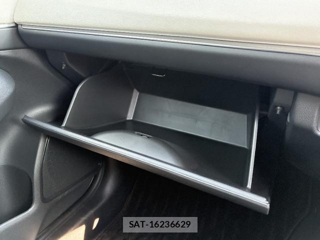 Honda VEZEL 2023-12 8006308-17