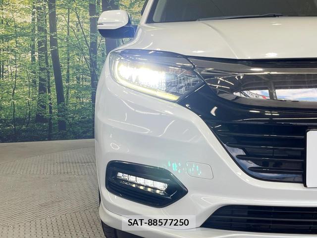 Honda VEZEL 2018-03 8006917-11