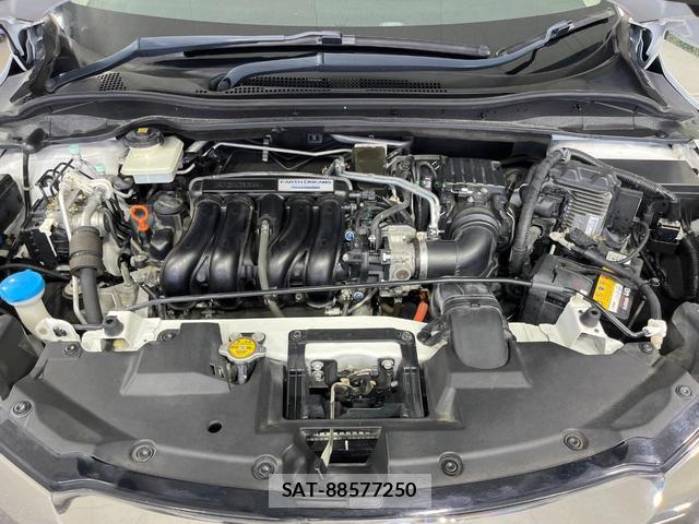 Honda VEZEL 2018-03 8006917-17