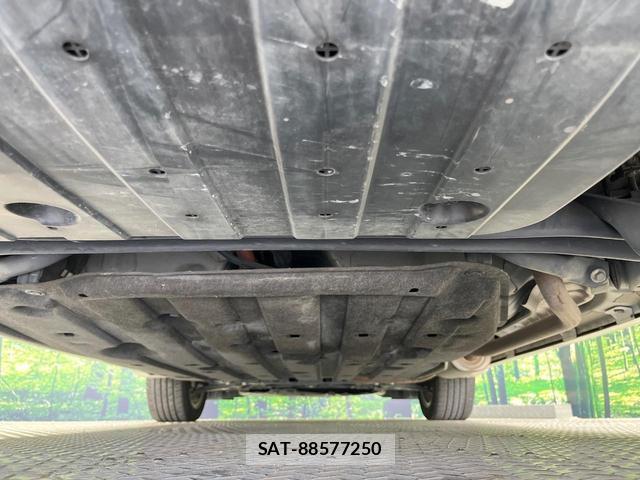Honda VEZEL 2018-03 8006917-18