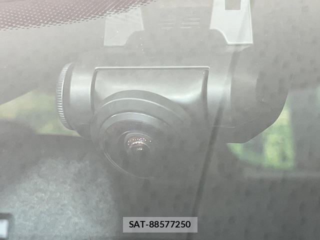 Honda VEZEL 2018-03 8006917-5