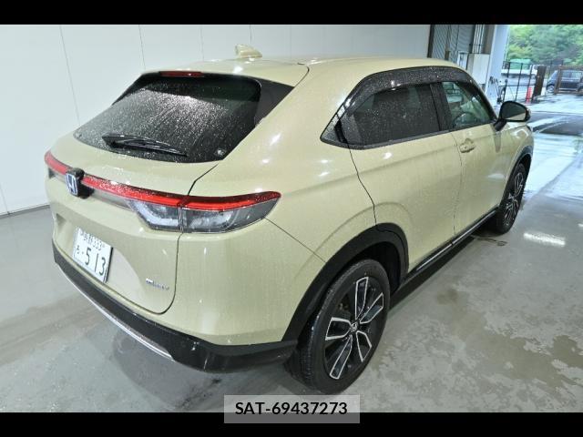 Honda VEZEL 2021-09 8008146-4