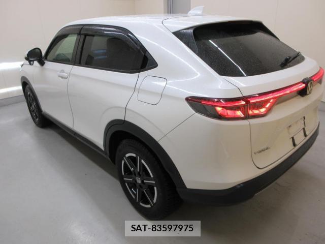Honda VEZEL 2021-06 8008148-4