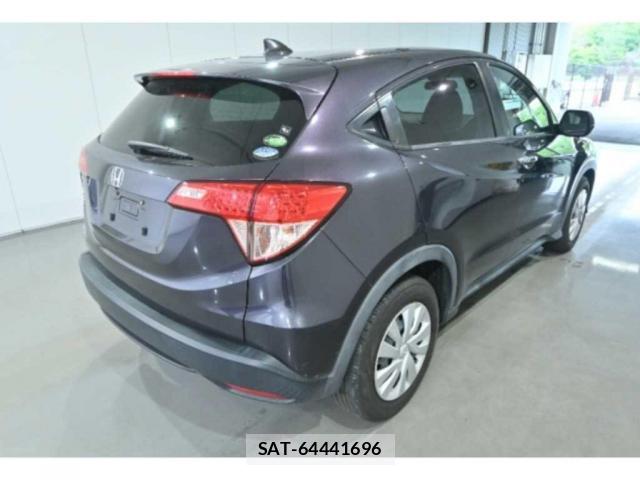 Honda VEZEL 2017-12 8008183-4