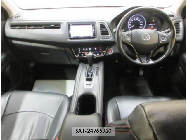 Honda VEZEL 2017-10 8008189-2