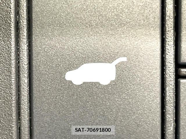 Honda VEZEL 2025-06 8008551-6