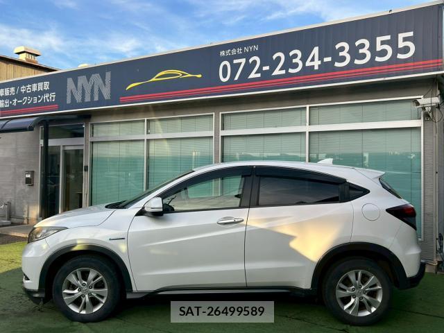 Honda VEZEL 2015-03 8008958-1