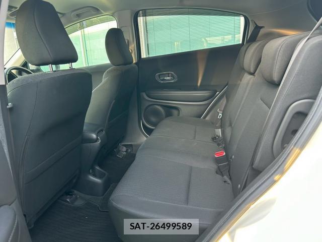 Honda VEZEL 2015-03 8008958-14
