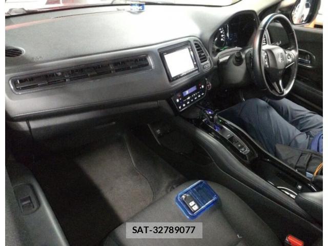 Honda VEZEL 2016-04 8010568-2