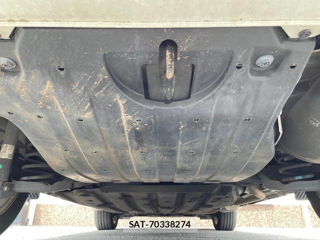 Honda VEZEL 2015-07 8011234-19