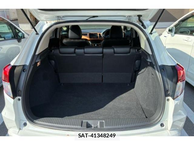 Honda VEZEL 2016-10 8011530-6
