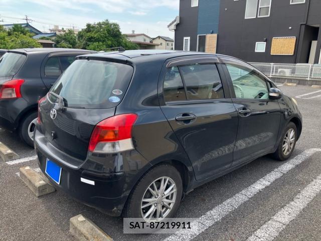 Toyota VITZ 2009-08 8004834-6
