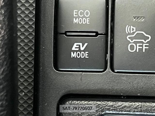 Toyota VITZ 2017-06 8006360-15