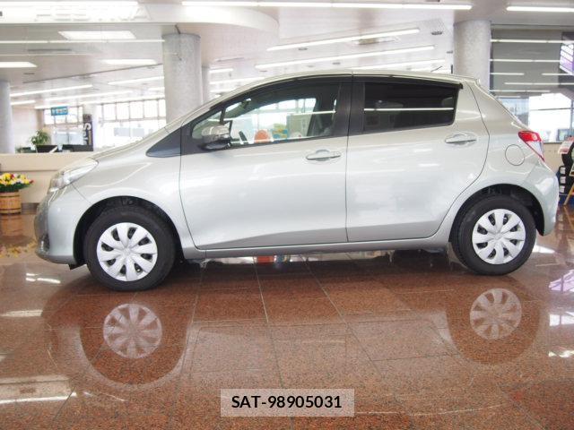 Toyota VITZ 2011-11 8007439-10