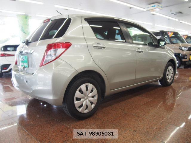 Toyota VITZ 2011-11 8007439-13