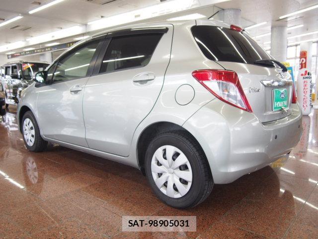 Toyota VITZ 2011-11 8007439-14