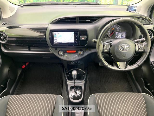Toyota VITZ 2017-02 8008707-1