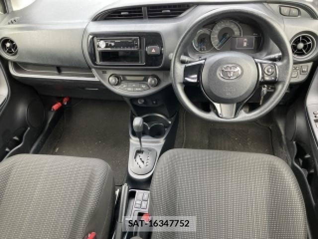 Toyota VITZ 2019-06 8009308-2
