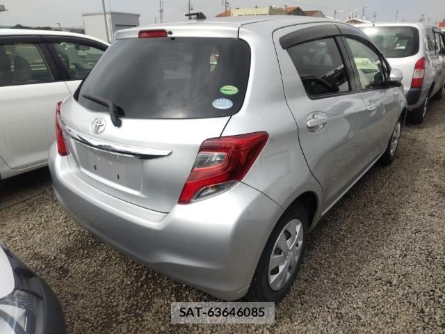 Toyota VITZ 2015-06 8012094-4