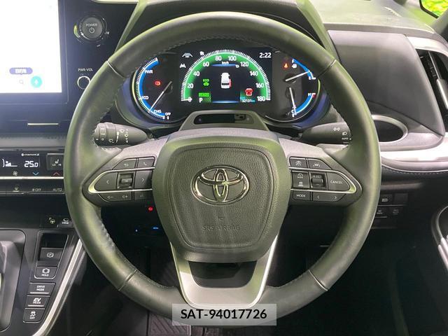 Toyota VOXY 2024-06 8003022-11
