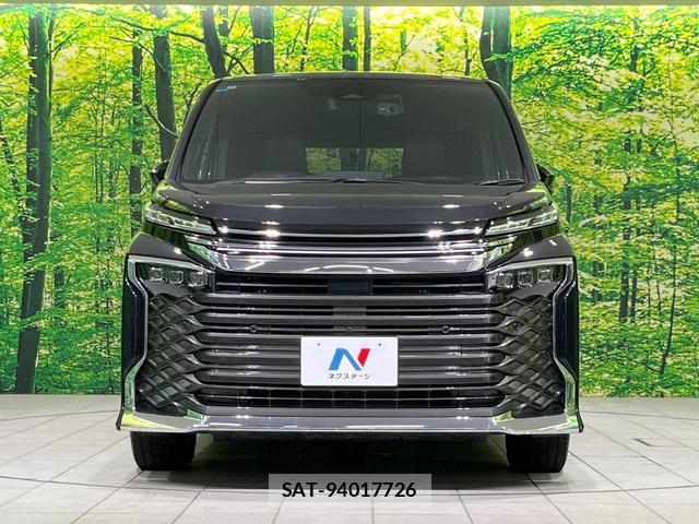 Toyota VOXY 2024-06 8003022-14