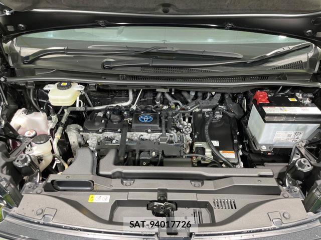 Toyota VOXY 2024-06 8003022-18
