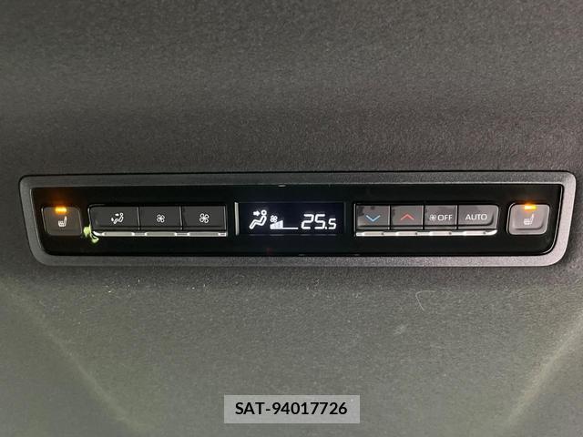 Toyota VOXY 2024-06 8003022-6