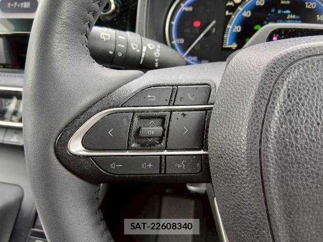 Toyota VOXY 2022-03 8003599-13