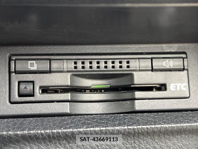Toyota VOXY 2016-02 8003634-8