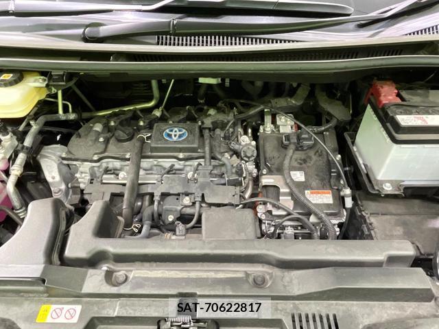 Toyota VOXY 2023-02 8003710-18